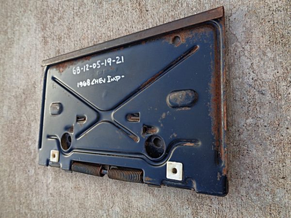 1968 Chevrolet Impala license plate mount