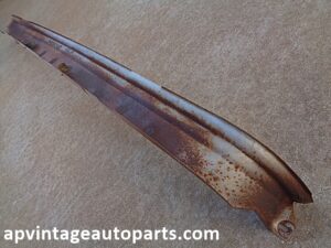 1968 Ford Thunderbird front bumper filler