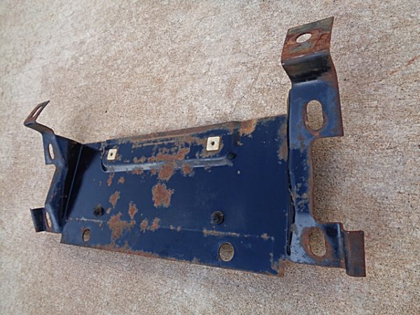 1968 Lincoln Continental rear bumper center filler bracket