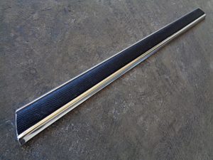 1975 Mercury Marquis fender skirt molding