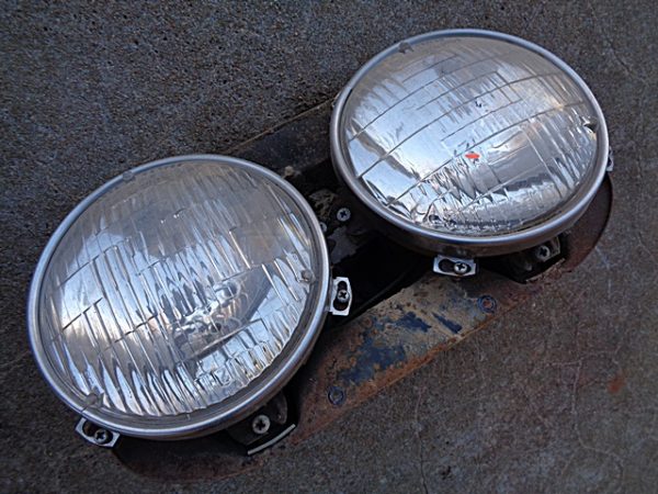 1963 1962 Ford Thunderbird headlight bucket