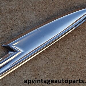 1963 Ford Fairlane fender molding spear