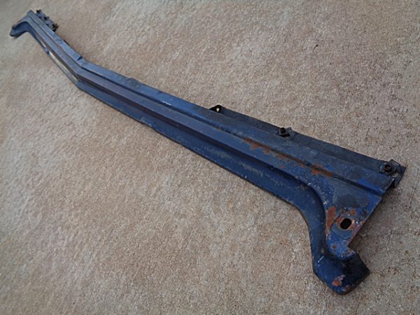 1966 Mercury Monterey front bumper filler