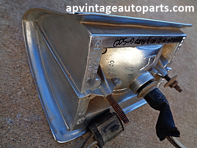 1973 Ford Galaxie fender turn signal housing