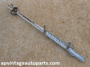 1960 Ford Sunliner dash molding glove box