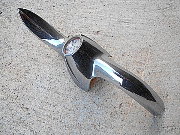 1960 Dodge Pioneer fin reflector molding