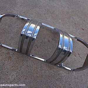 1975 Ford LTD park lamp turn signal bezel