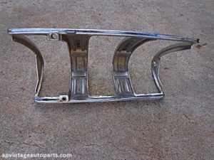 1975 Ford LTD park lamp turn signal bezel