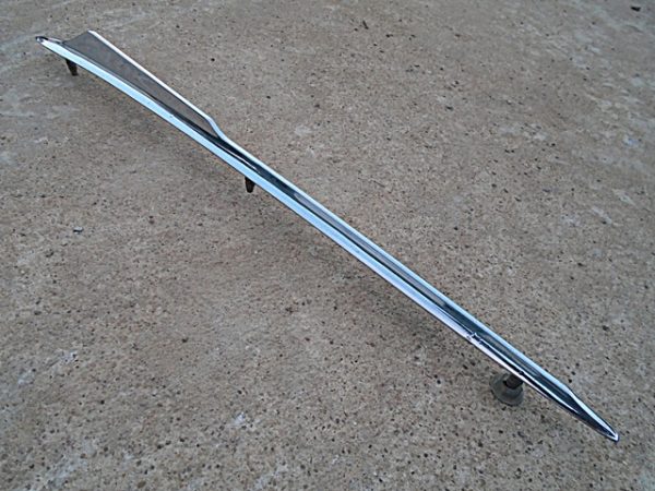 OER Triple Chrome Front Fender Ornament Molding Set For 1962 Chevy Impala (Left & Right, Zinc Diecast)