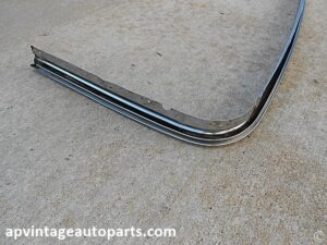 1966 Ford Thunderbird door molding