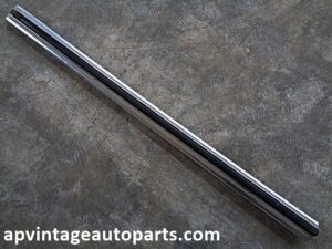 Ford Ranger XLT race track molding RH door
