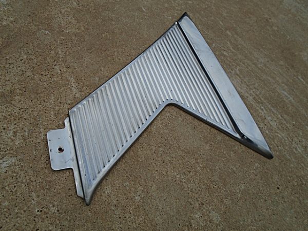 1959 Ford Edsel sail panel trim molding exterior