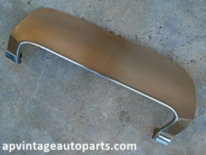 1973 Oldsmobile Delta 88 fender skirt