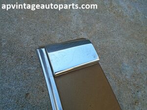 1973 Oldsmobile Delta 88 Custom Cruiser fender skirt