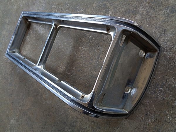 1976 Oldsmobile 98 Ninety Eight headlight