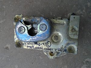 1963 Mercury Comet door latch