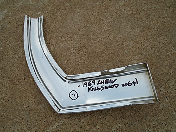 1969 Chevrolet wagon fender trim