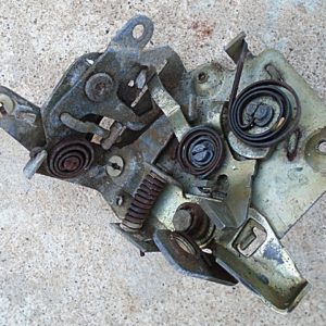 1968 Ford Country Squire tailgate latch