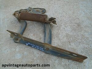 1973 Olds Delta 88 hood hinge