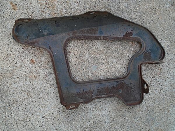 1974 Chevrolet center grille support bracket