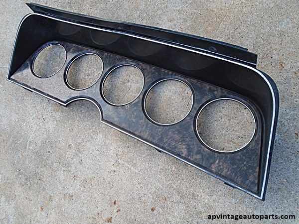 1977 Ford Thunderbird speedometer bezel