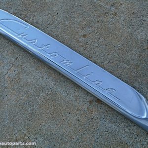 1954 Ford Customline fender trim