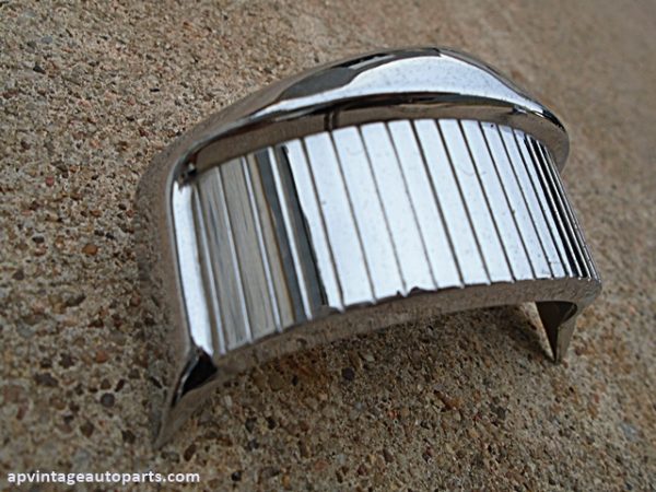 1959 Mercury quarter fin ornament molding