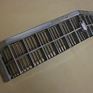 1975 Chevrolet Monte Carlo grille