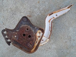 1959 Mercury Monterey trunk hinge