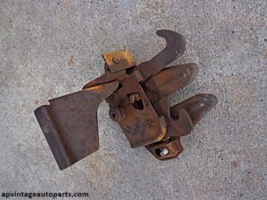 1968 Ford Thunderbird hood latch