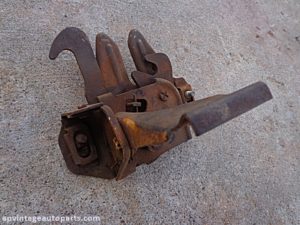 1968 Ford Thunderbird hood latch