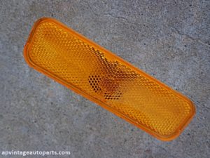 1975 Chevrolet Monza front side marker lamp