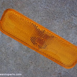 1975 Chevrolet Monza front side marker lamp