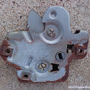 1968 Chevrolet Impala trunk lid latch