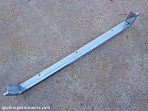 1973 Oldsmobile Delta 88 lower grille valance molding