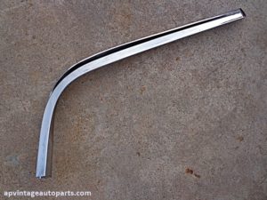 1961 1963 Ford Thunderbird rear window molding