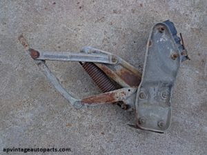 1968 Cadillac DeVille hood hinge