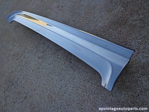 1968 Ford Fairlane post molding trim