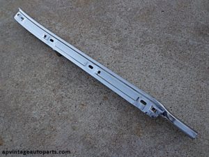 1969 Ford Galxie convertible quarter trim molding