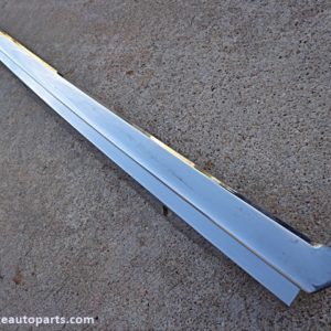 1969 Pontiac Grand Prix exterior molding trim