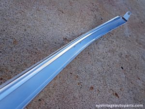 1959 Chevrolet windshield trim molding