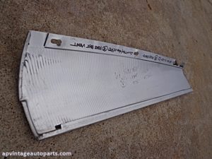 1968 Ford Country Squire tailgate trim molding