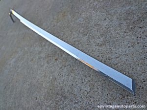 1968 Ford LTD vinyl top trim molding