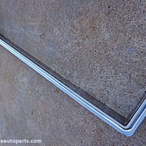 1973 Oldsmobile Delta 88 grille molding