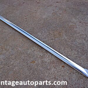 1977 Ford Thunderbird Landau rear window molding LH