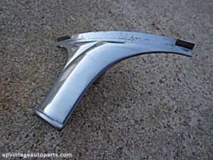 1952 Ford Customline exterior trim molding