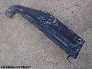 1979 Ford Thunderbird grille support bracket