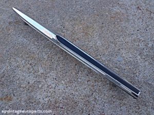 1964 Mercury Monterey fender molding