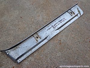 1971 Mercury Cougar hood molding trim