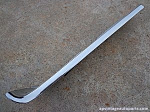 1971 Mercury Cougar hood molding trim